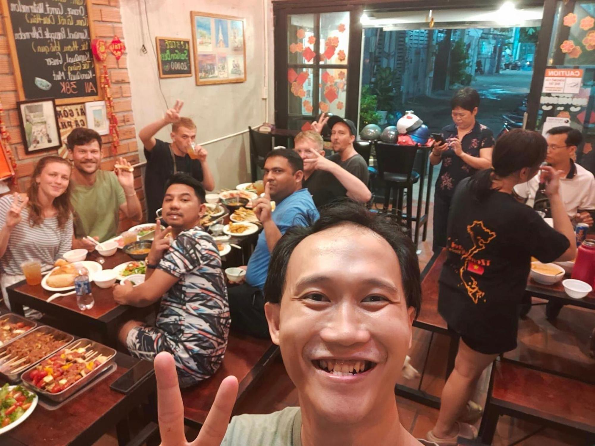 T Zone Hostel - Quiet Place, Near China Town,Ho Thi Ky Street Food,Cafe,Beer ホーチミン市 エクステリア 写真